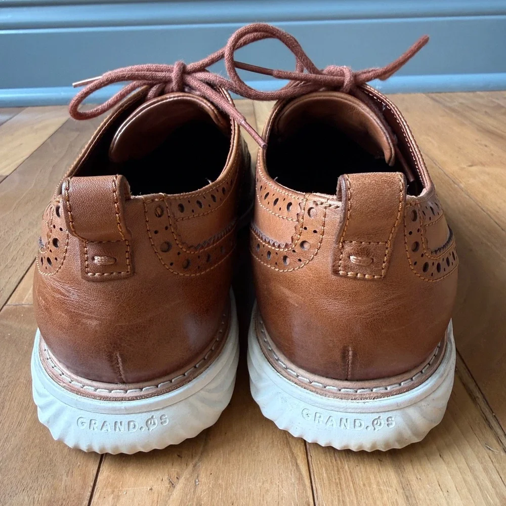 Cole Haan GrandEvolution Oxford Men 10 Brown Leather Wingtip Brogue C26930